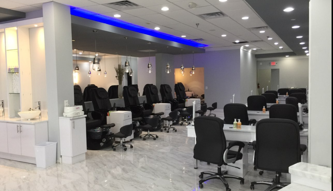 Vivian's Nail Bar & Spa